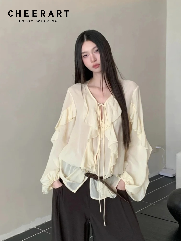 Street Fashion Fall 2025 - CHEERART 러플 브이넥 타이 프론트 블라우스
