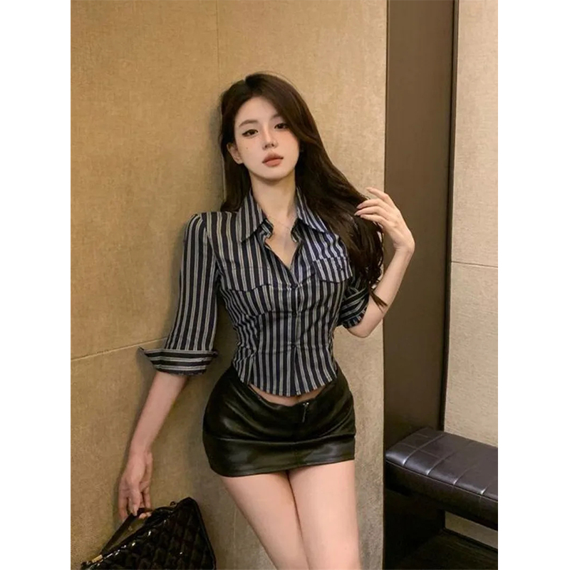 Street Fashion Korea - MEXZT 스트라이프 셔츠 여성 패션 섹시한
